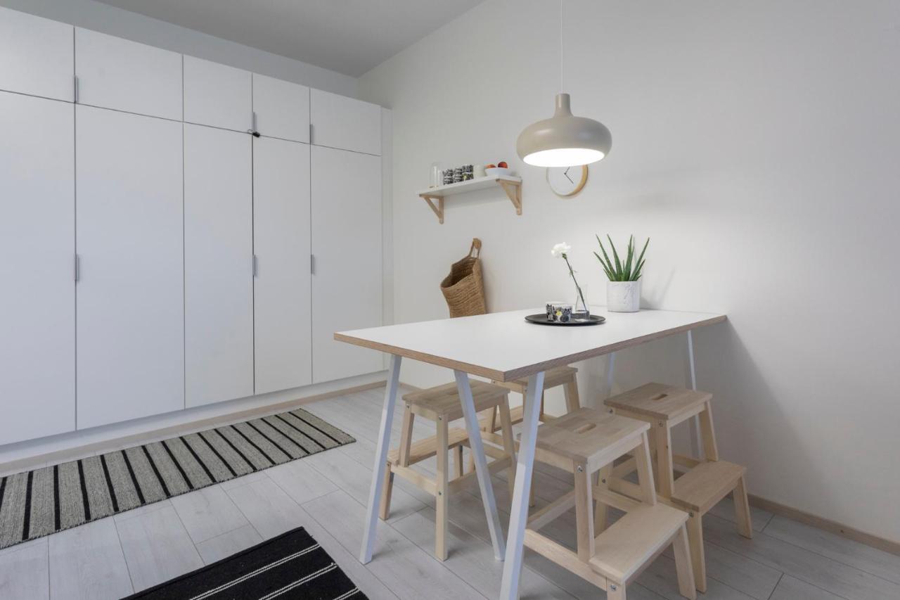 Vasko Luxurious Suites, Davvi 罗瓦涅米 外观 照片
